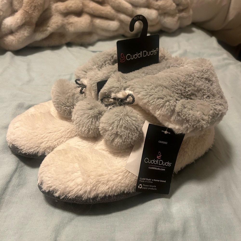 Cuddl Duds Cream and Gray Slippers + bonus pair